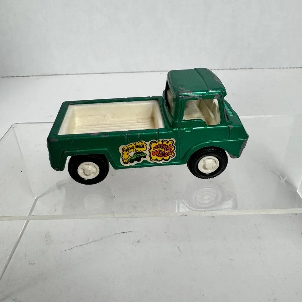 Vintage TootsieToy Trucks Lot of 4 • Diecast‎ Vehicles • Mini Toy Trucks • Mixed